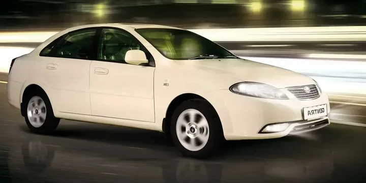 2013 Daewoo 2013-daewoo-gentra-15 main image