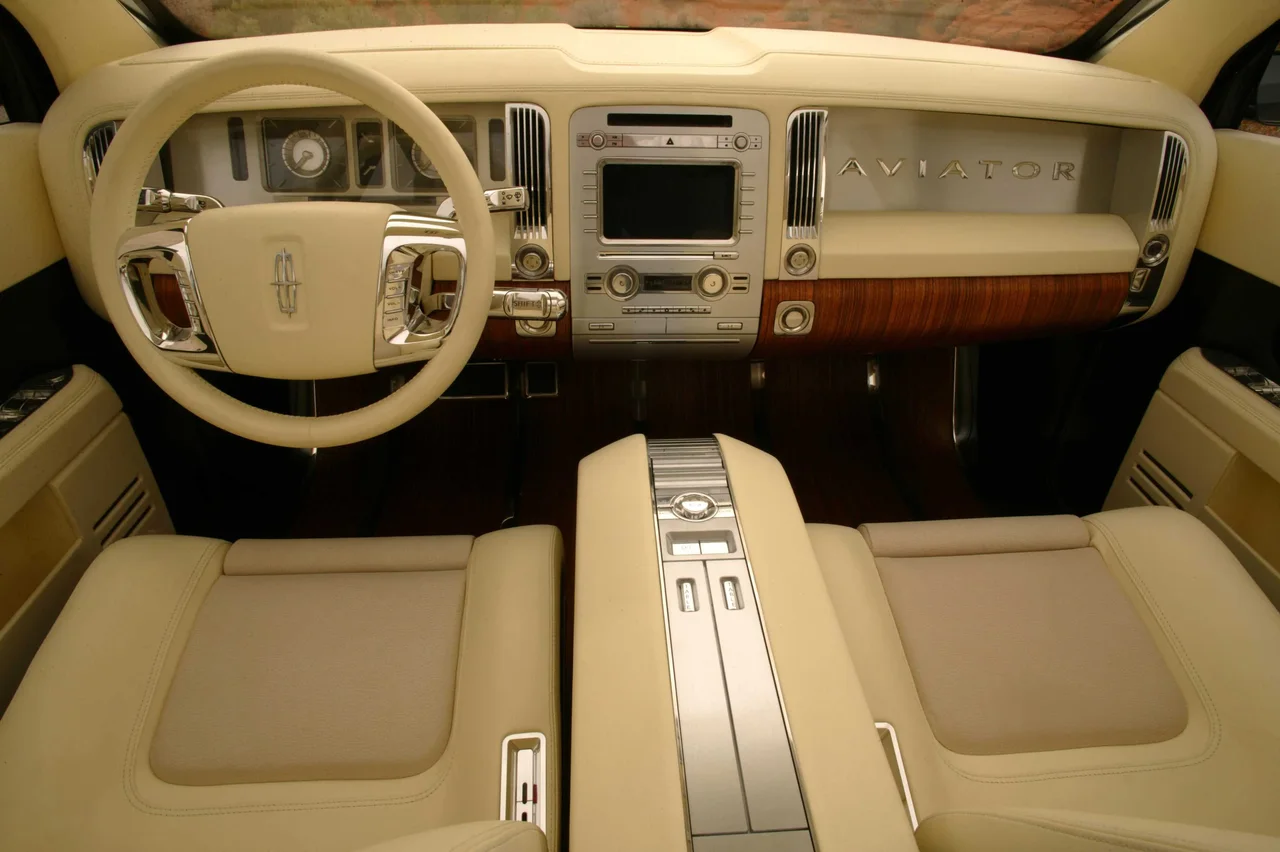 Interior 2