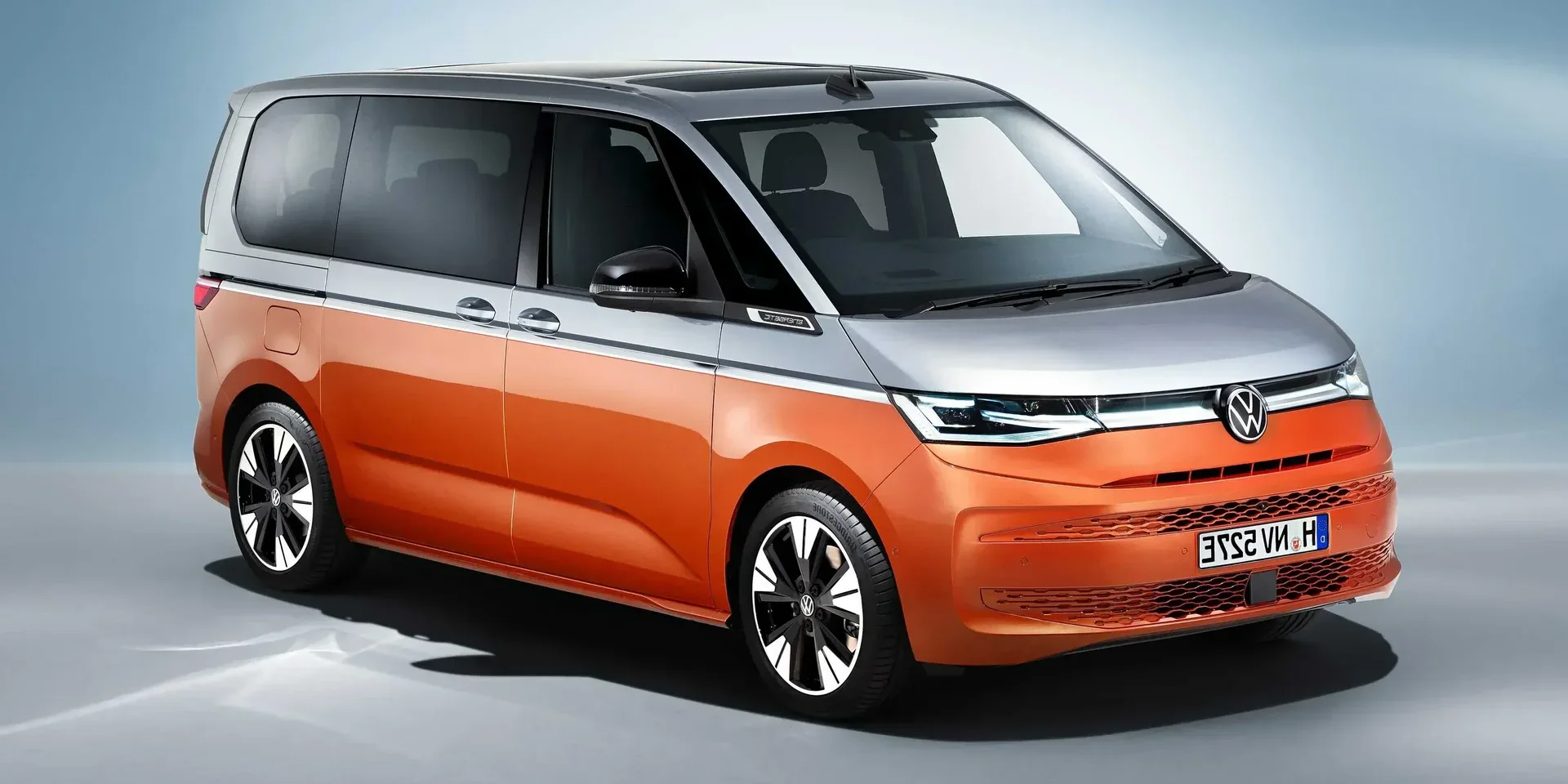 2024 Volkswagen Transporter Multivan eHybrid photo 1