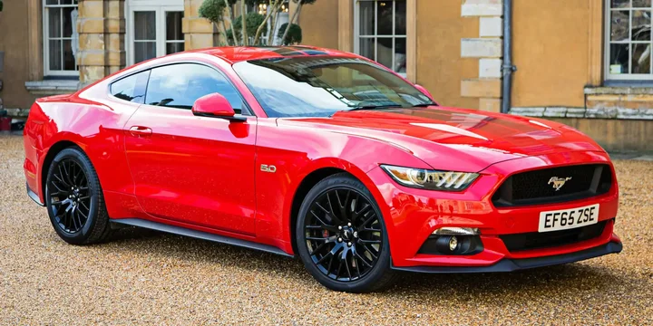 2015 Ford 2015-ford-mustang-gt main image