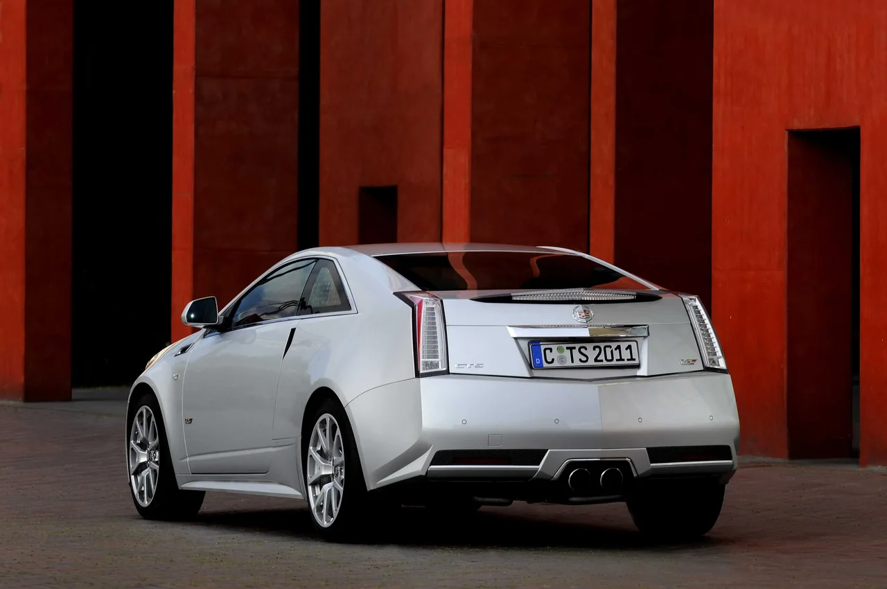 Exterior 18