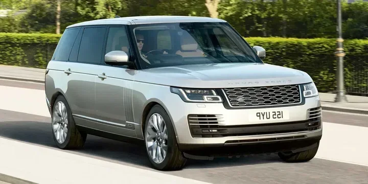 2018 Land Rover 2018-land-rover-range-rover-p400e-lwb main image