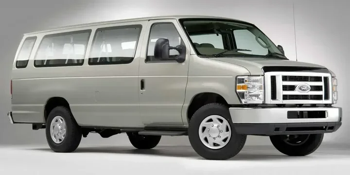 2008 Ford 2008-ford-e-series-lcv-e-350-super-duty-wagon-54-v8-sefi-2v-automatic-258hp-2008-4-speed main image