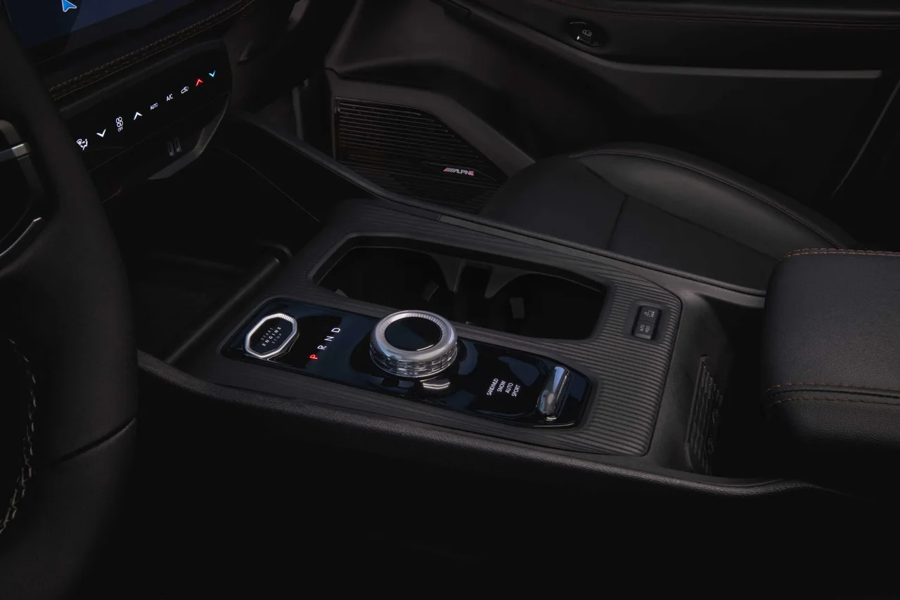 Interior 2