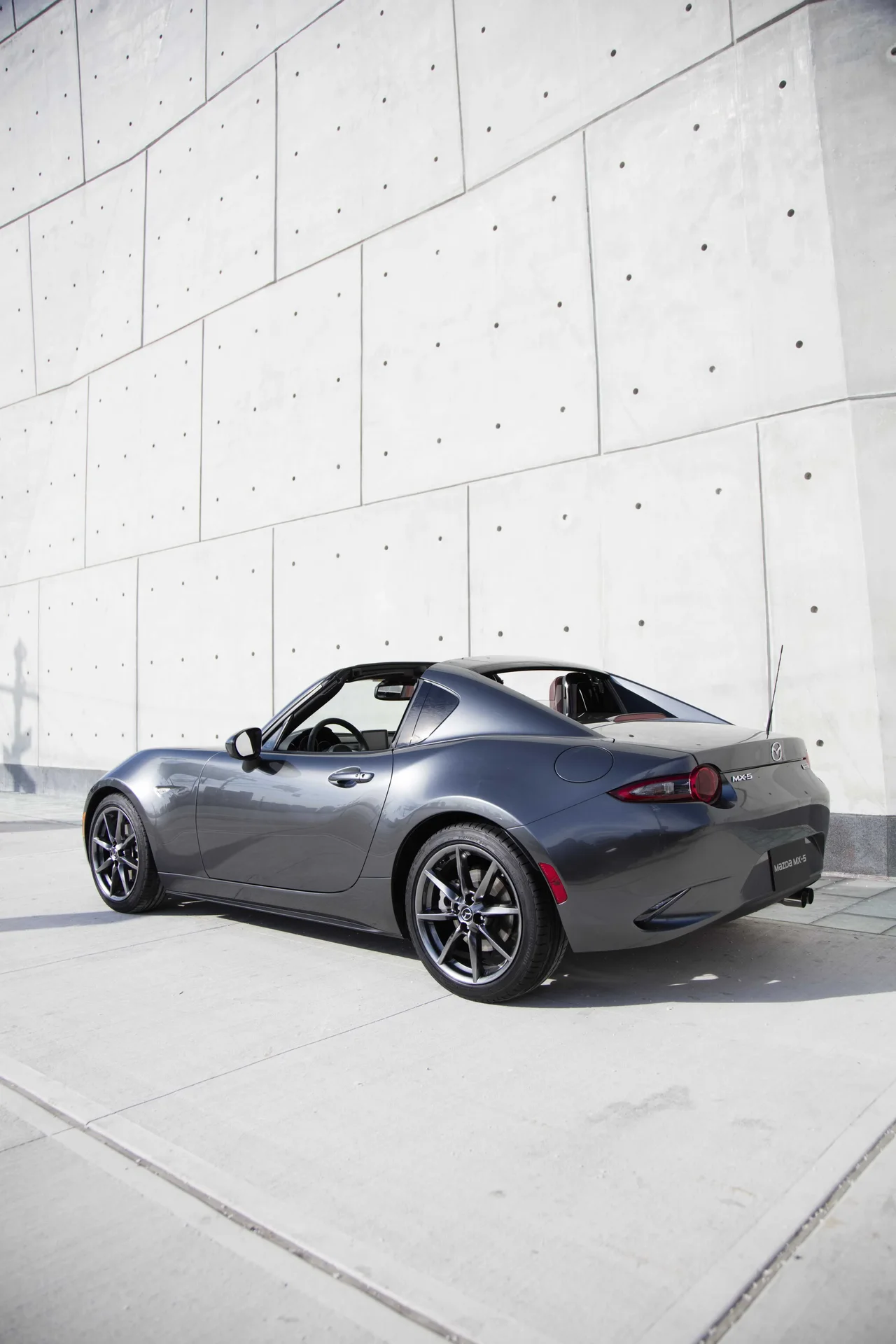 Exterior 3