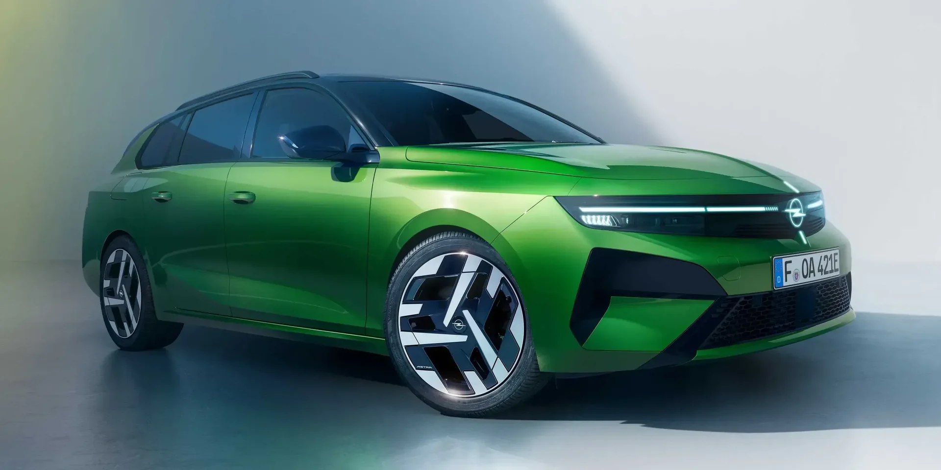 2026 Opel Astra Sports photo 1
