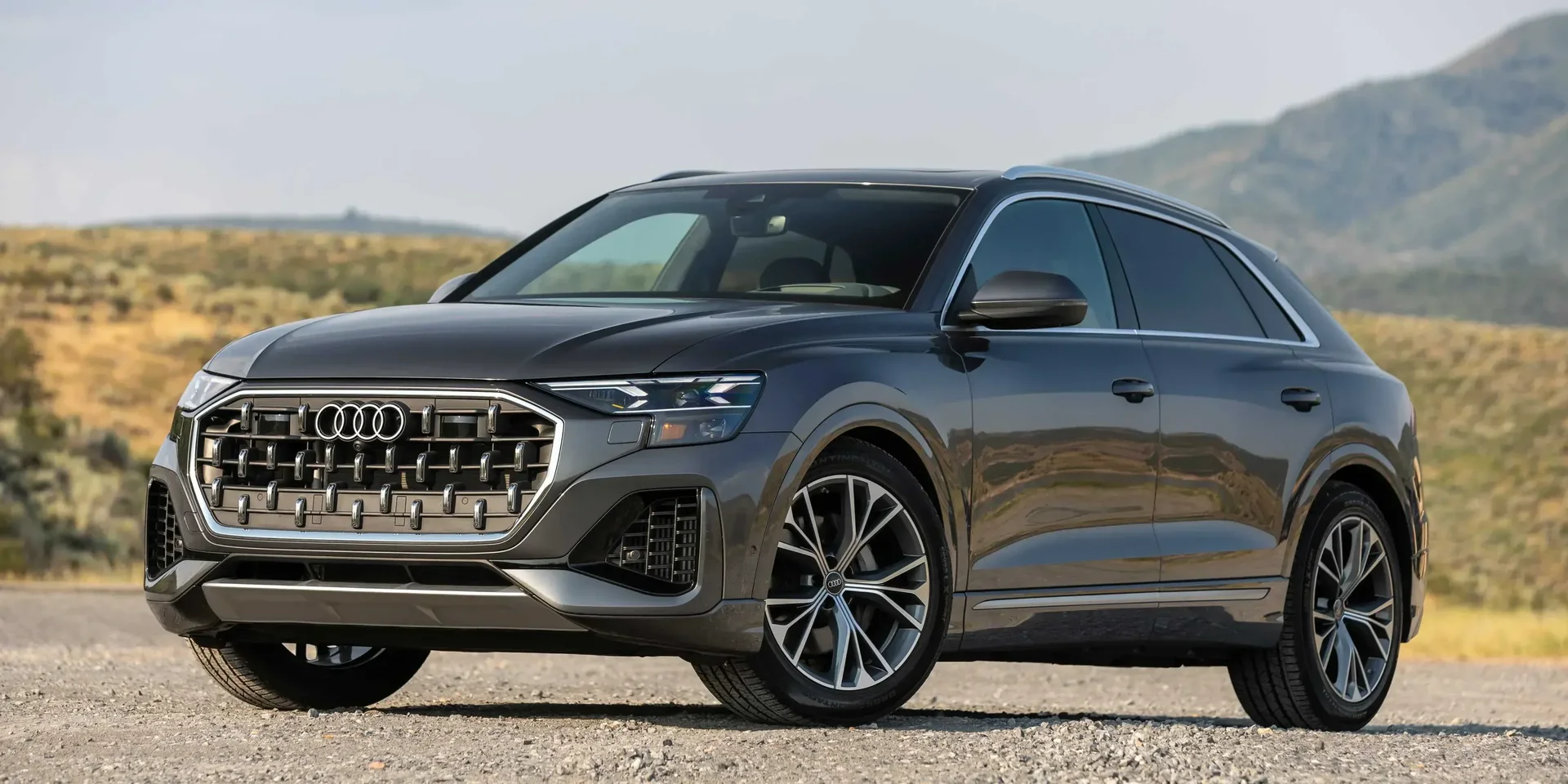 2024 Audi Q8 photo 1