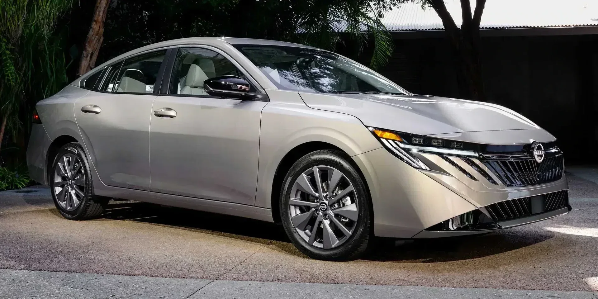 2026 Nissan Sentra photo 1