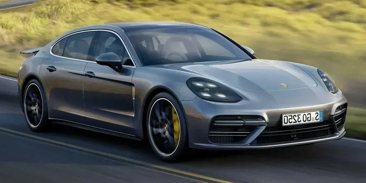 2017 Porsche 2017-porsche-panamera-turbo-executive main image