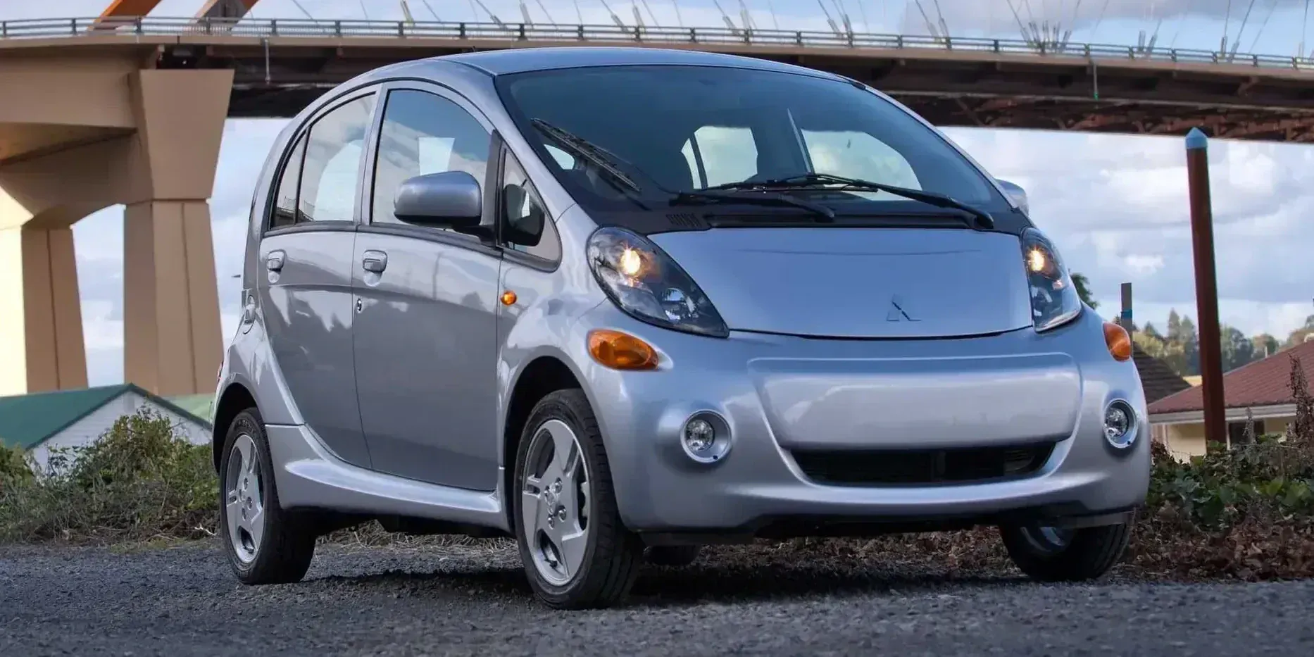 2012 Mitsubishi i-MiEV (NAR) photo 1