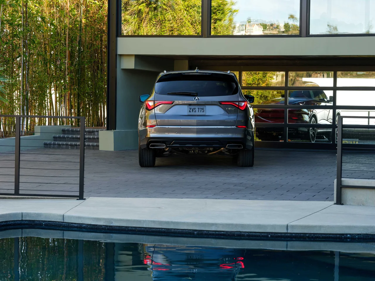Exterior 4