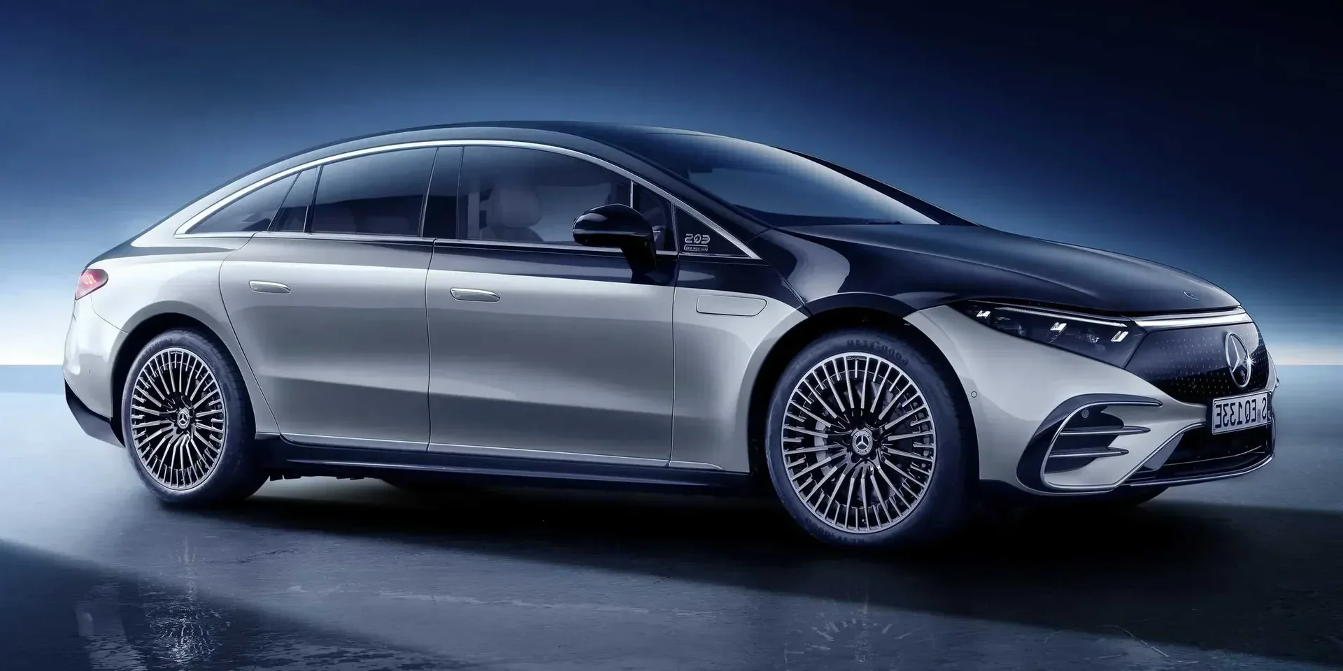 2021 Mercedes-Benz EQS photo 1