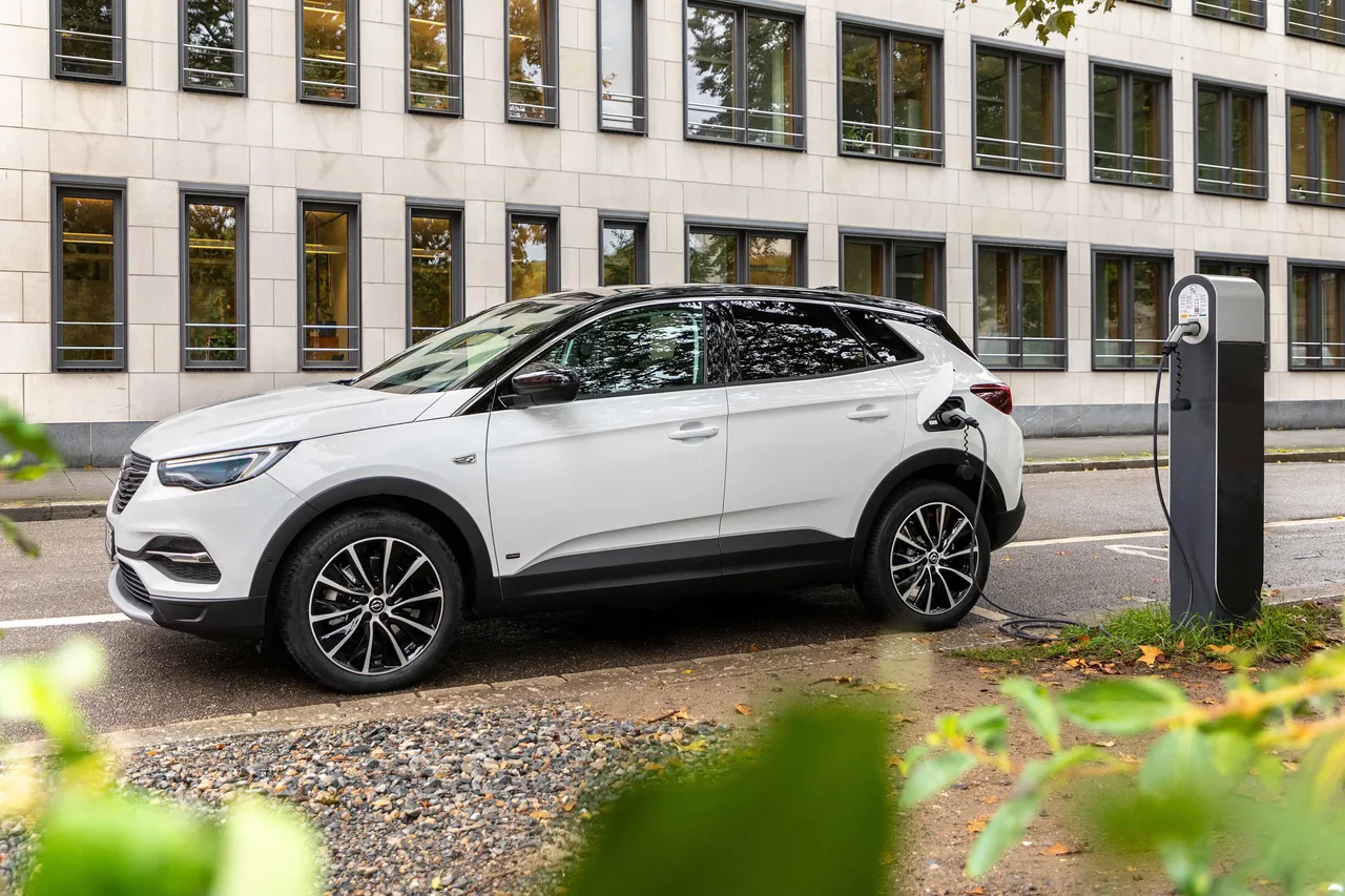 Exterior 7