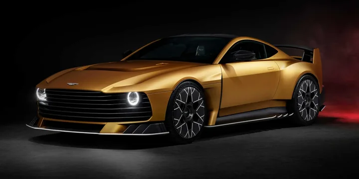2025 Aston Martin 2025-aston-martin-valiant-52-v12-manual main image
