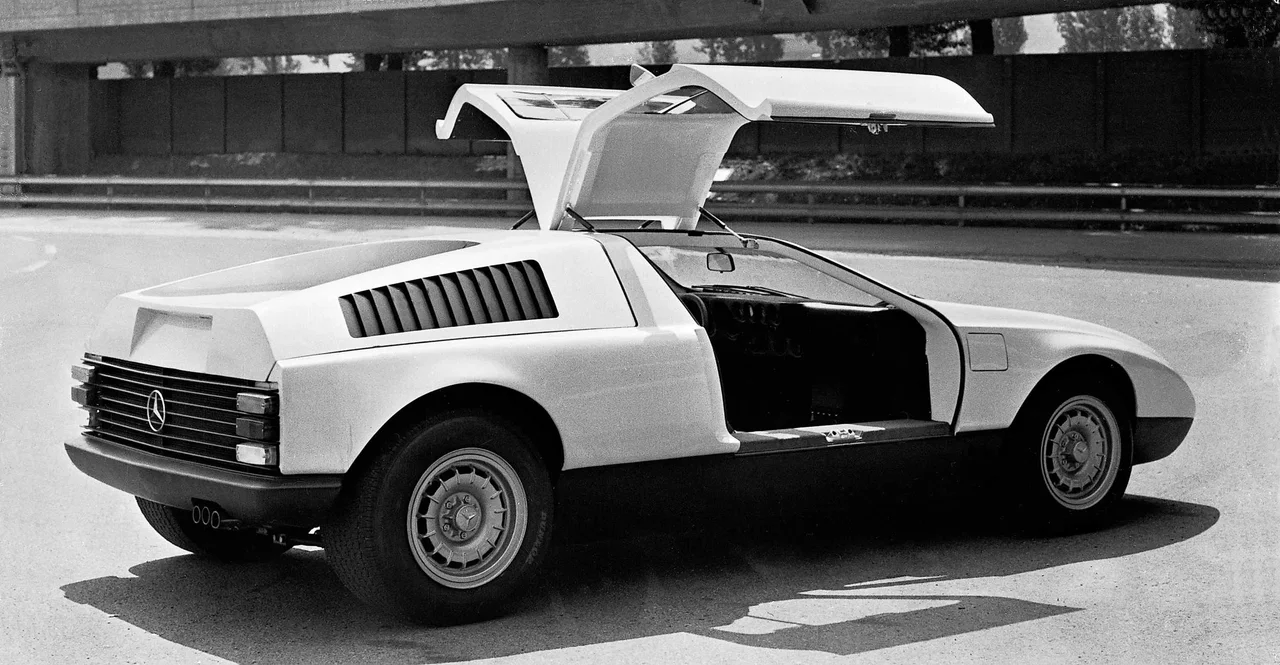 Exterior 10