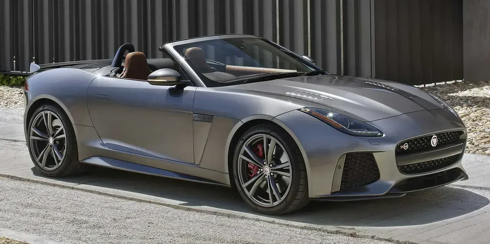2017 Jaguar F-Type SVR photo 1