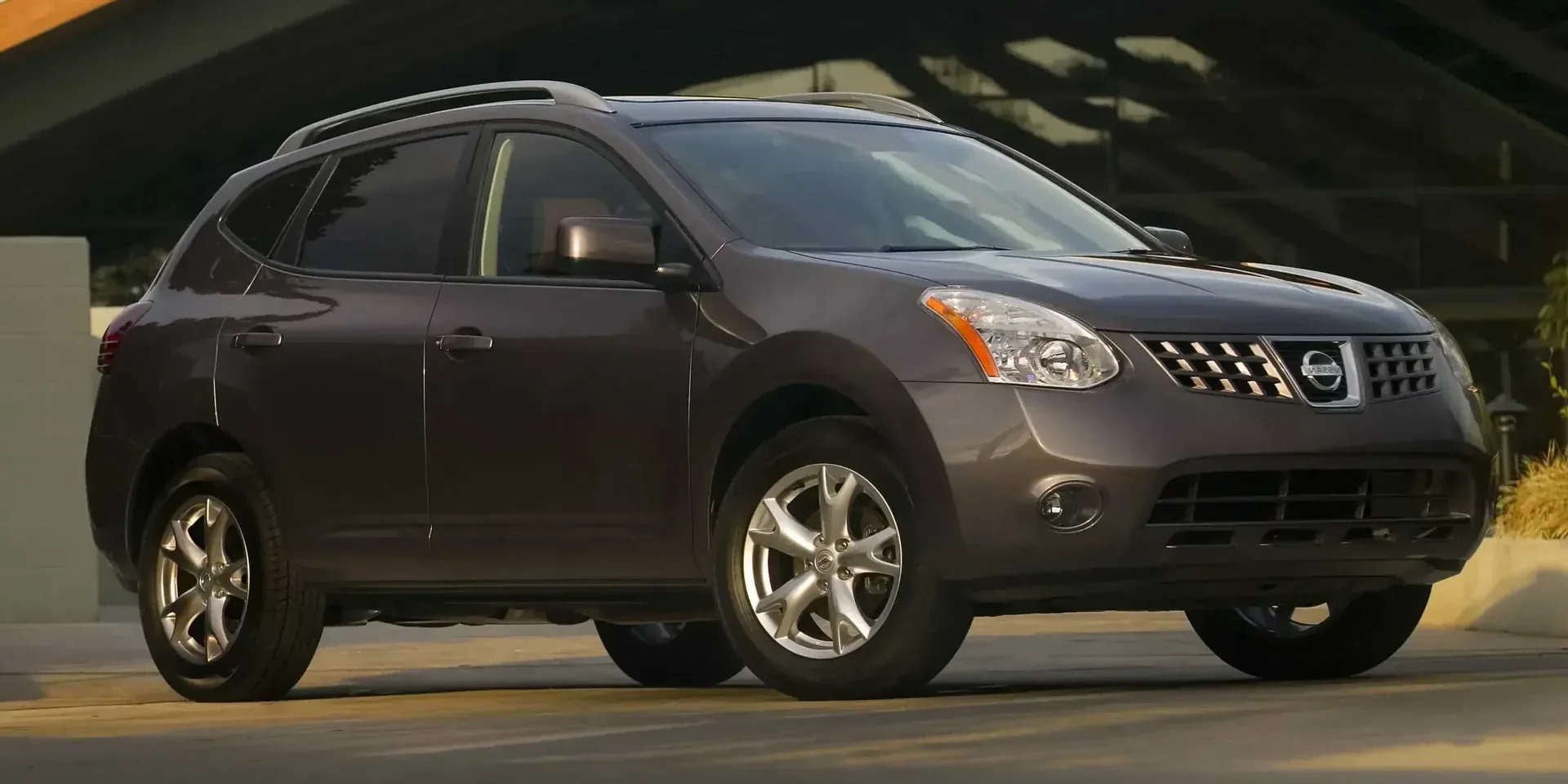 2021 Nissan Rogue photo 1
