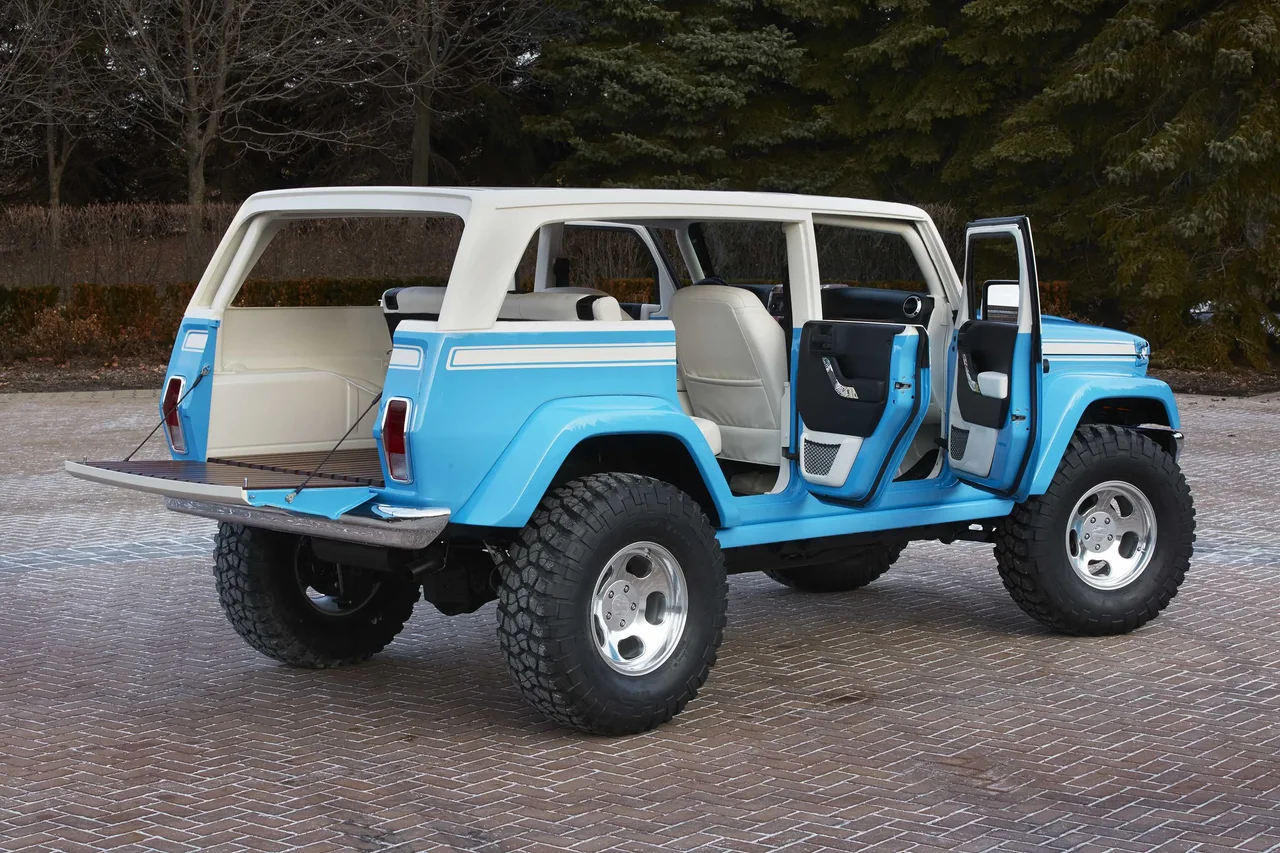Exterior 4