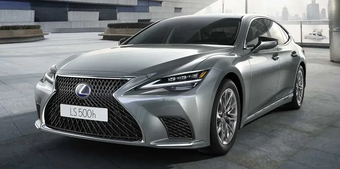 2025 Lexus LS photo 1