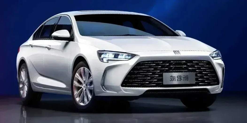 2024 Buick Regal photo 1