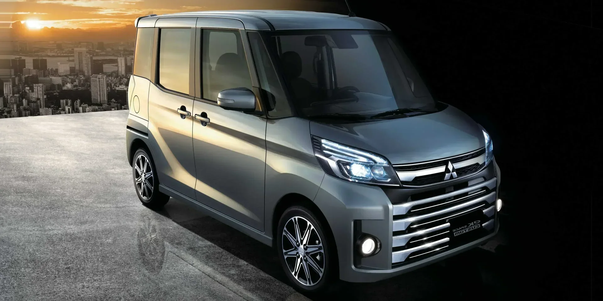 2016 Mitsubishi eK Space Custom photo 1