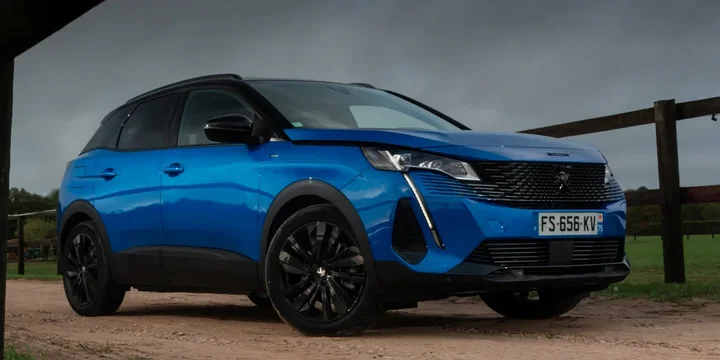 2020 Peugeot 3008 exterior main image