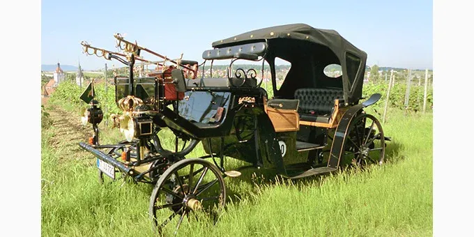2004 Aaglander Mylord exterior main image