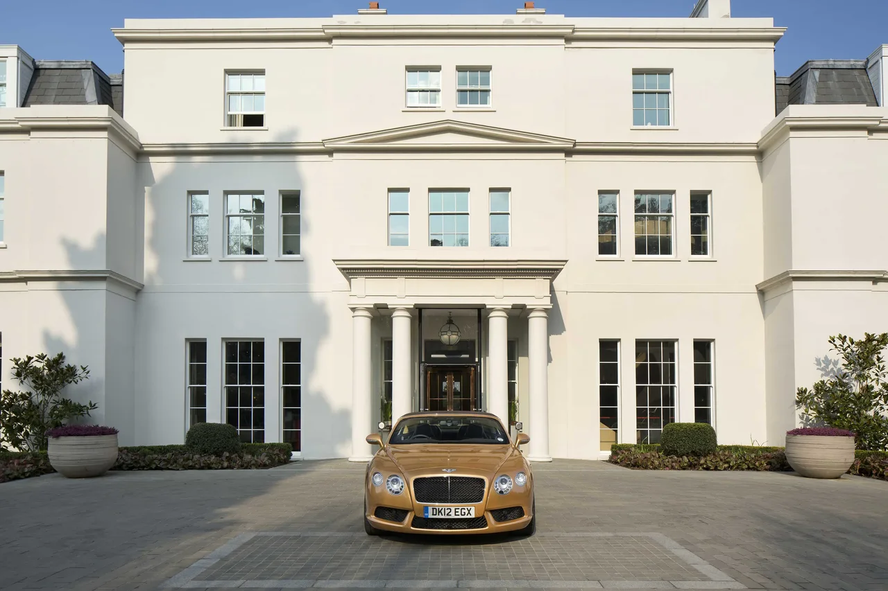 Exterior 31
