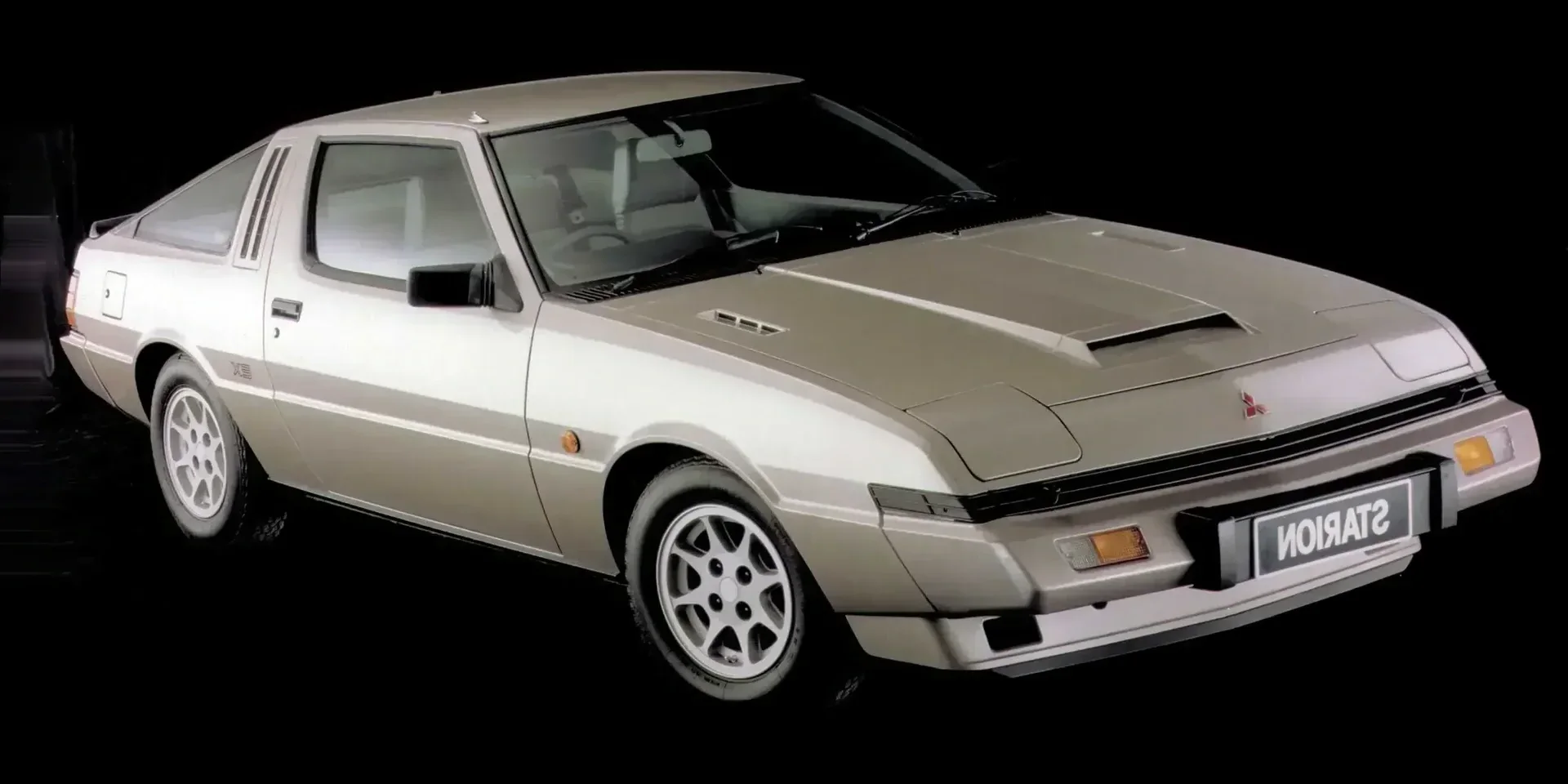 1982 Mitsubishi Starion photo 1