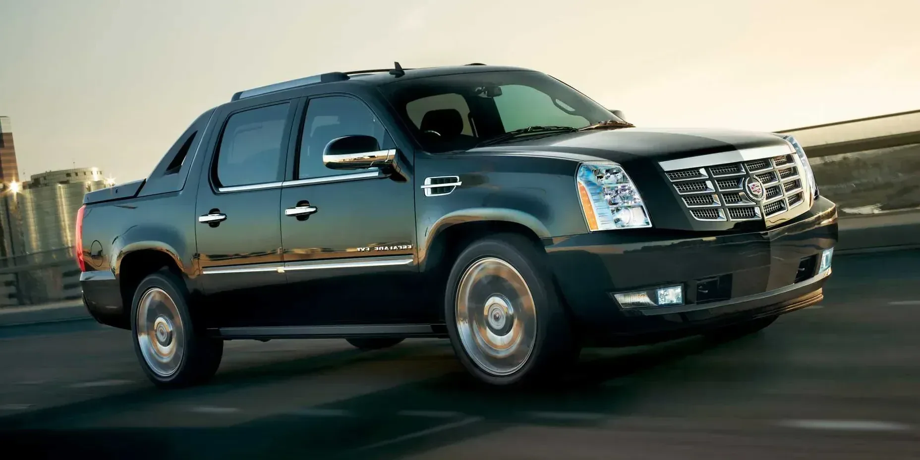 2013 Cadillac Escalade EXT photo 1