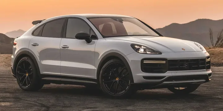 2024 Porsche 2024-porsche-cayenne-na-cayenne-turbo-gt-coupe-na main image
