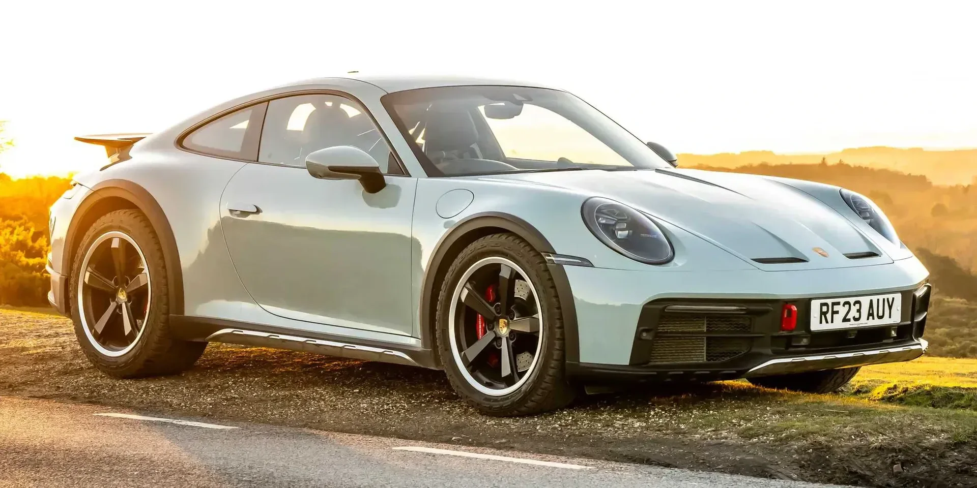 2023 Porsche 911 Dakar photo 1