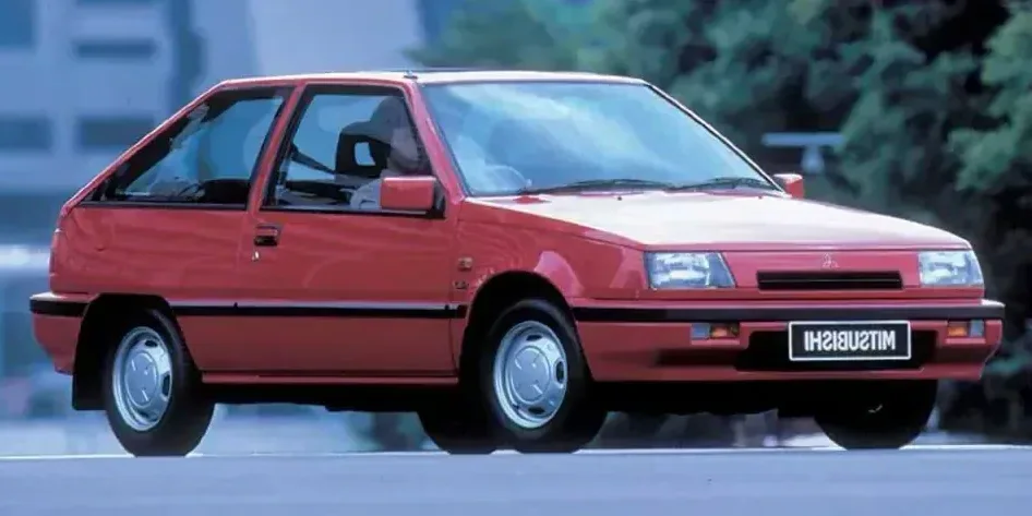 1987 Mitsubishi Colt photo 1