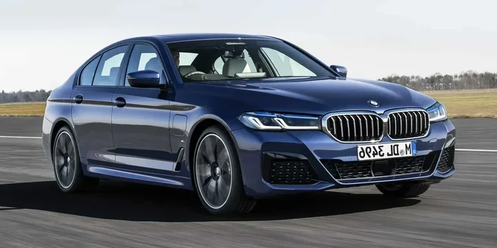 2021 BMW 2021-bmw-5-series-530e-sedan-steptronic-8-speed main image