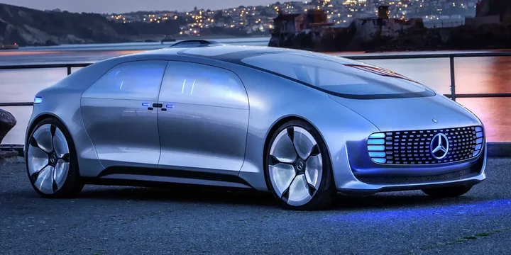 F 015