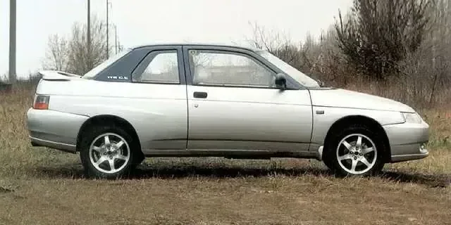 1999 Lada 1999-lada-110-1106-gti-coupe main image