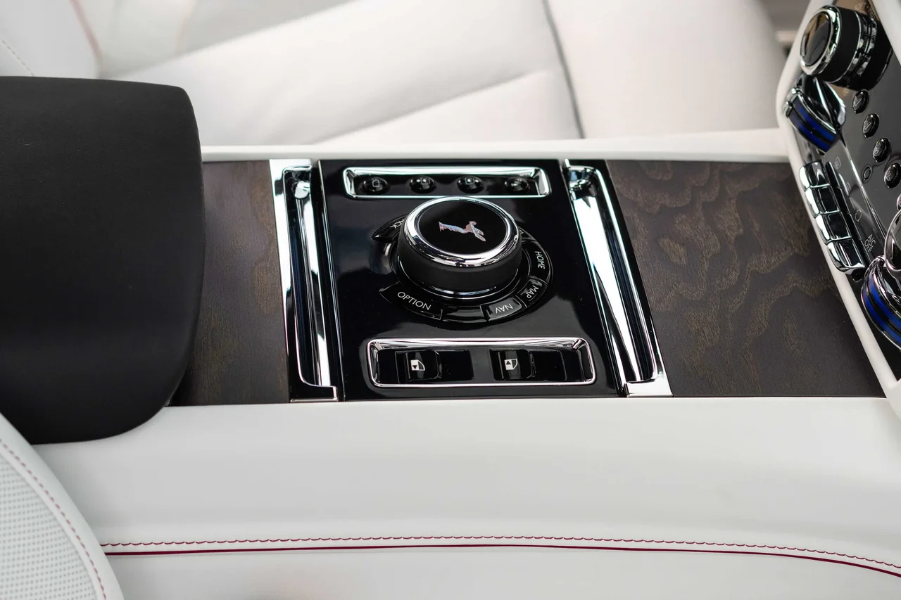 Interior 2