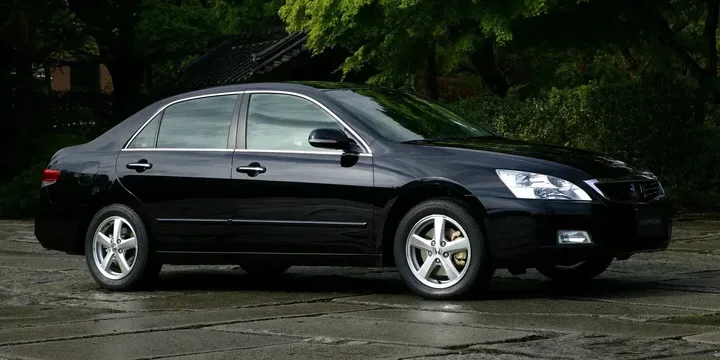 2003 Honda Inspire exterior main image
