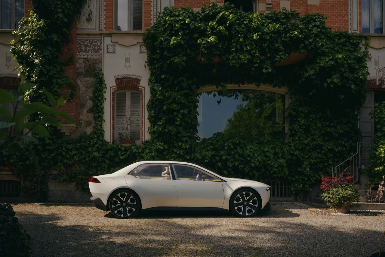 Exterior 4
