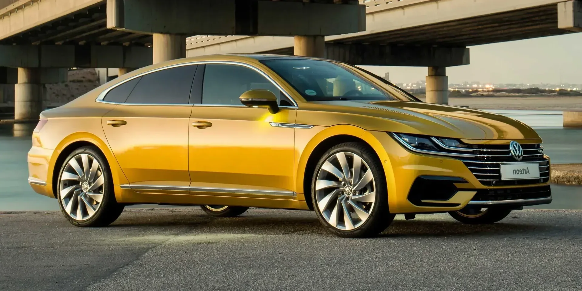 2018 Volkswagen Arteon photo 1