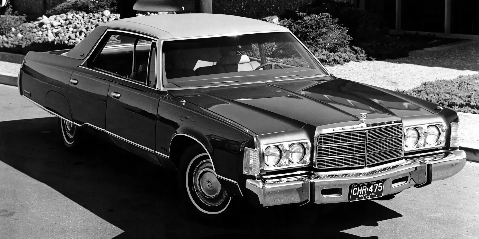 1974 Chrysler New Yorker photo 1