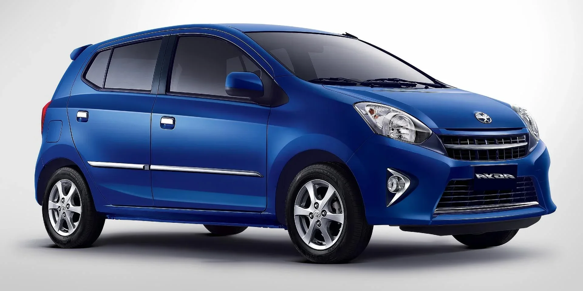 2013 Toyota Agya photo 1