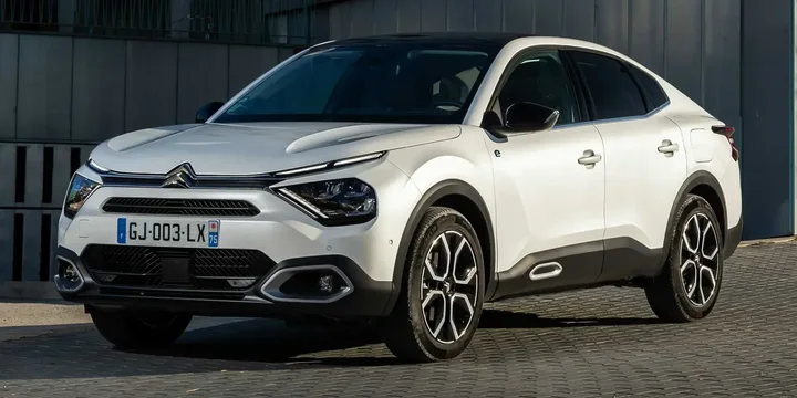2023 Citroën 2023-citroen-c4-e-c4-x-single-speed main image