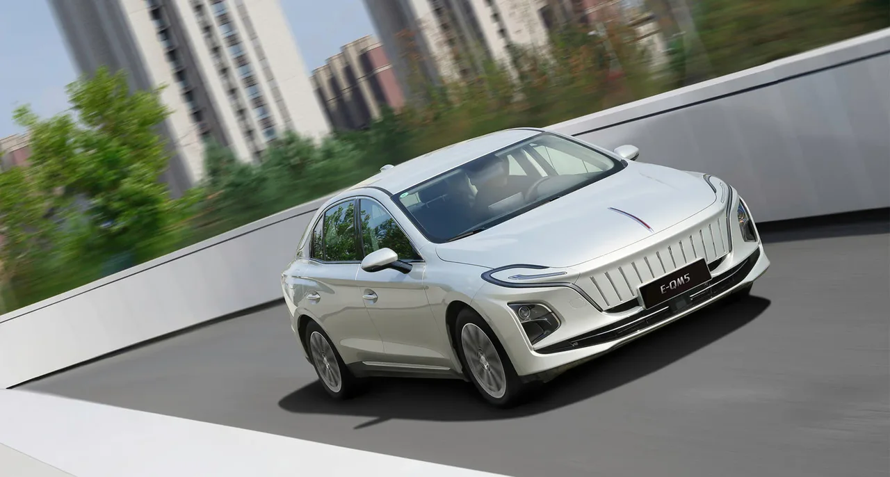 Exterior 5