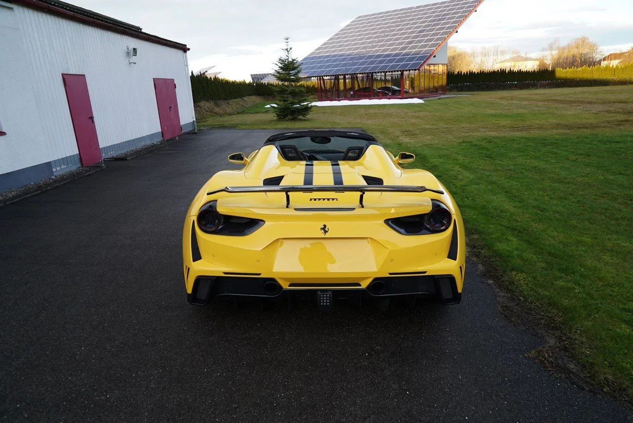 Exterior 10