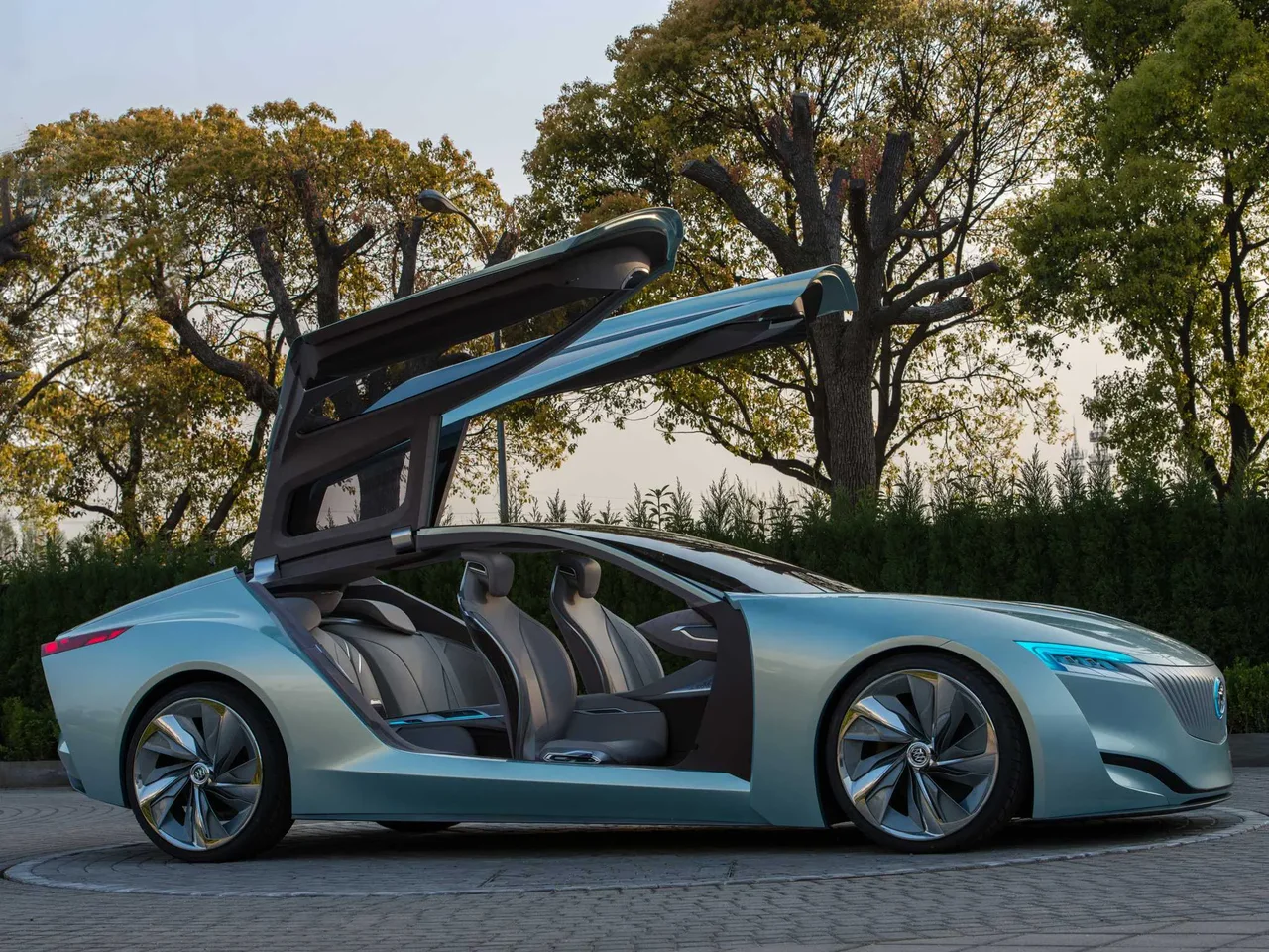 Exterior 4