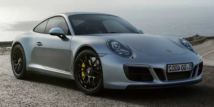 2017 Porsche 2017-porsche-911-carrera-4-gts main image