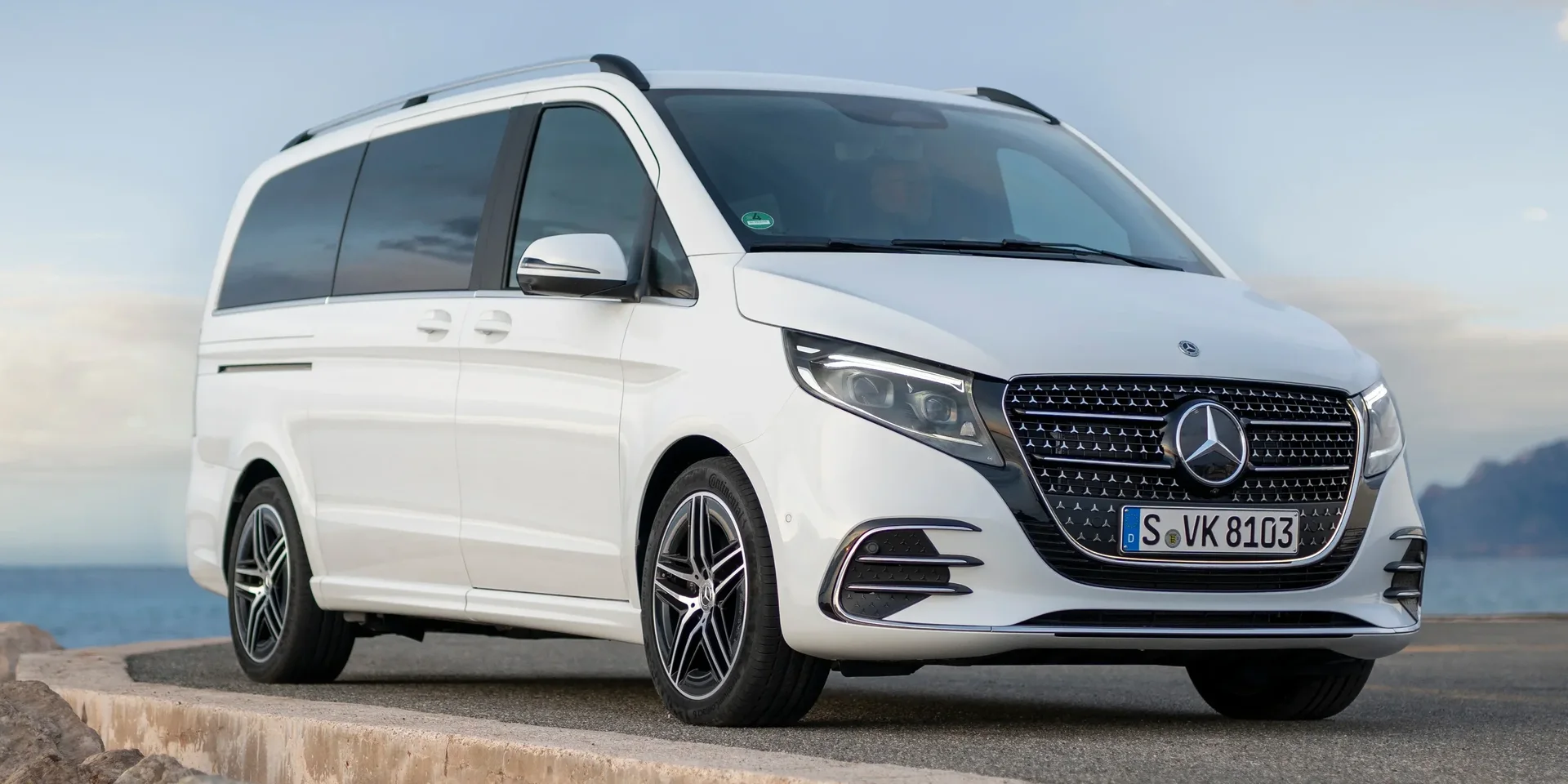 2026 Mercedes-Benz V-Class V 220d 4MATIC 3.2t 9G-Tronic photo 1
