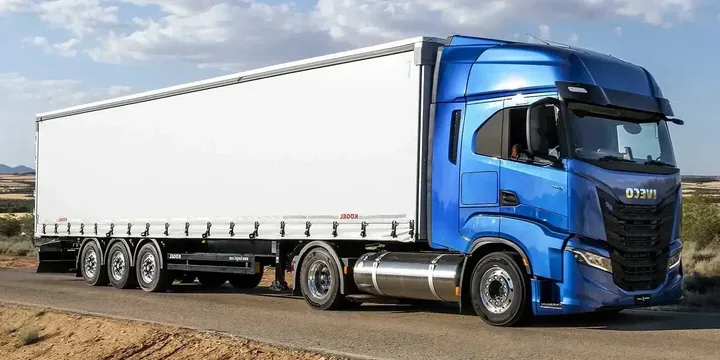 2019 Iveco 2019-iveco-s-way-460-np-4x2-hi-tronix-12-speed main image