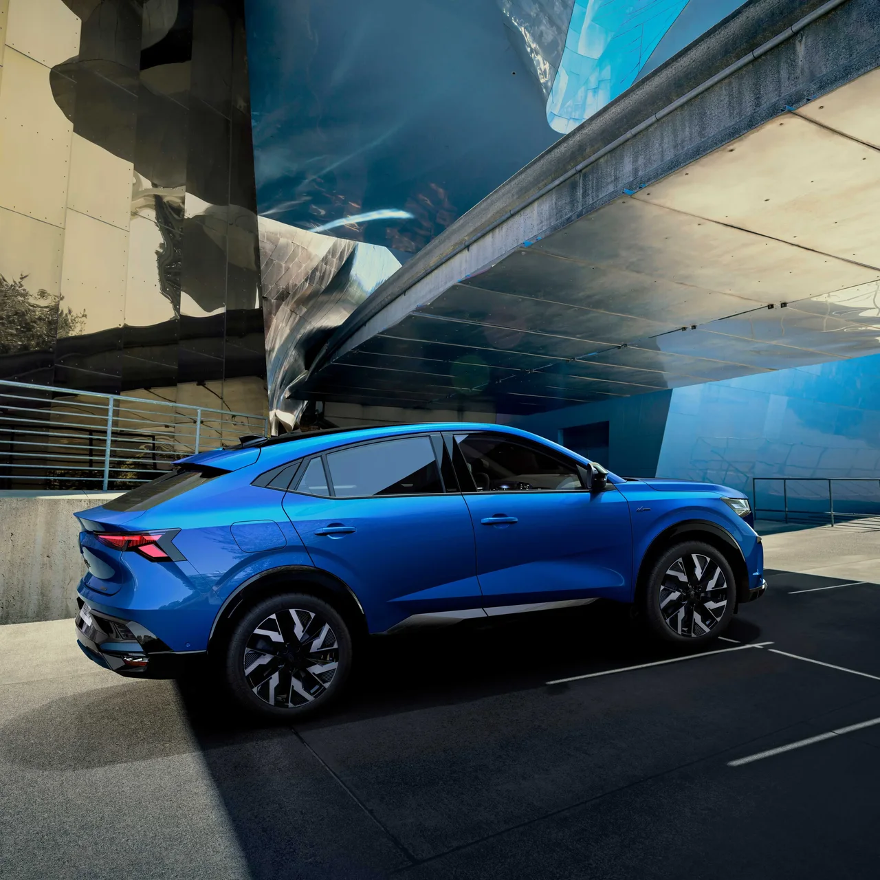 Exterior 4